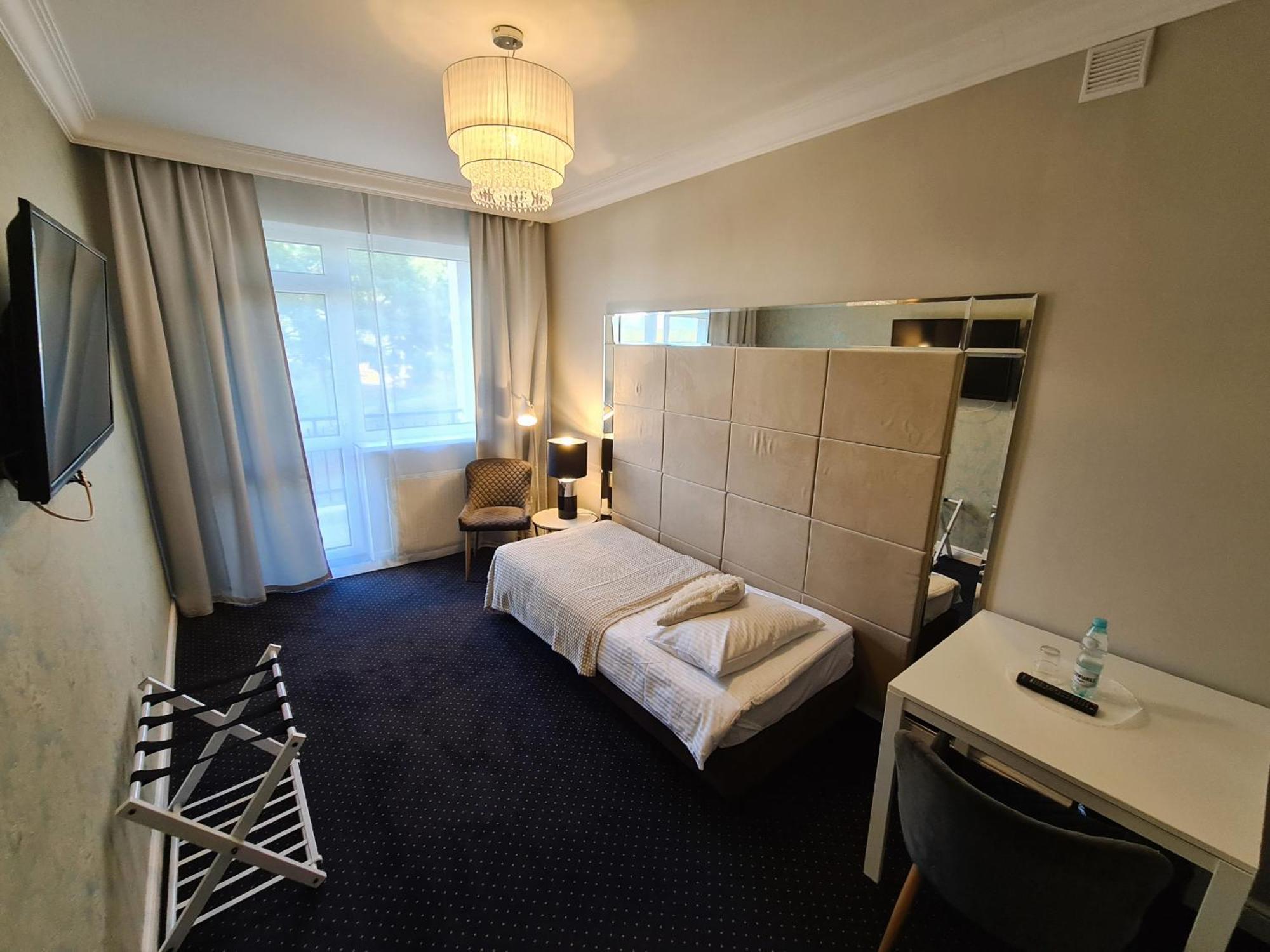 Hotel Kurpia Arte ノボグルト エクステリア 写真