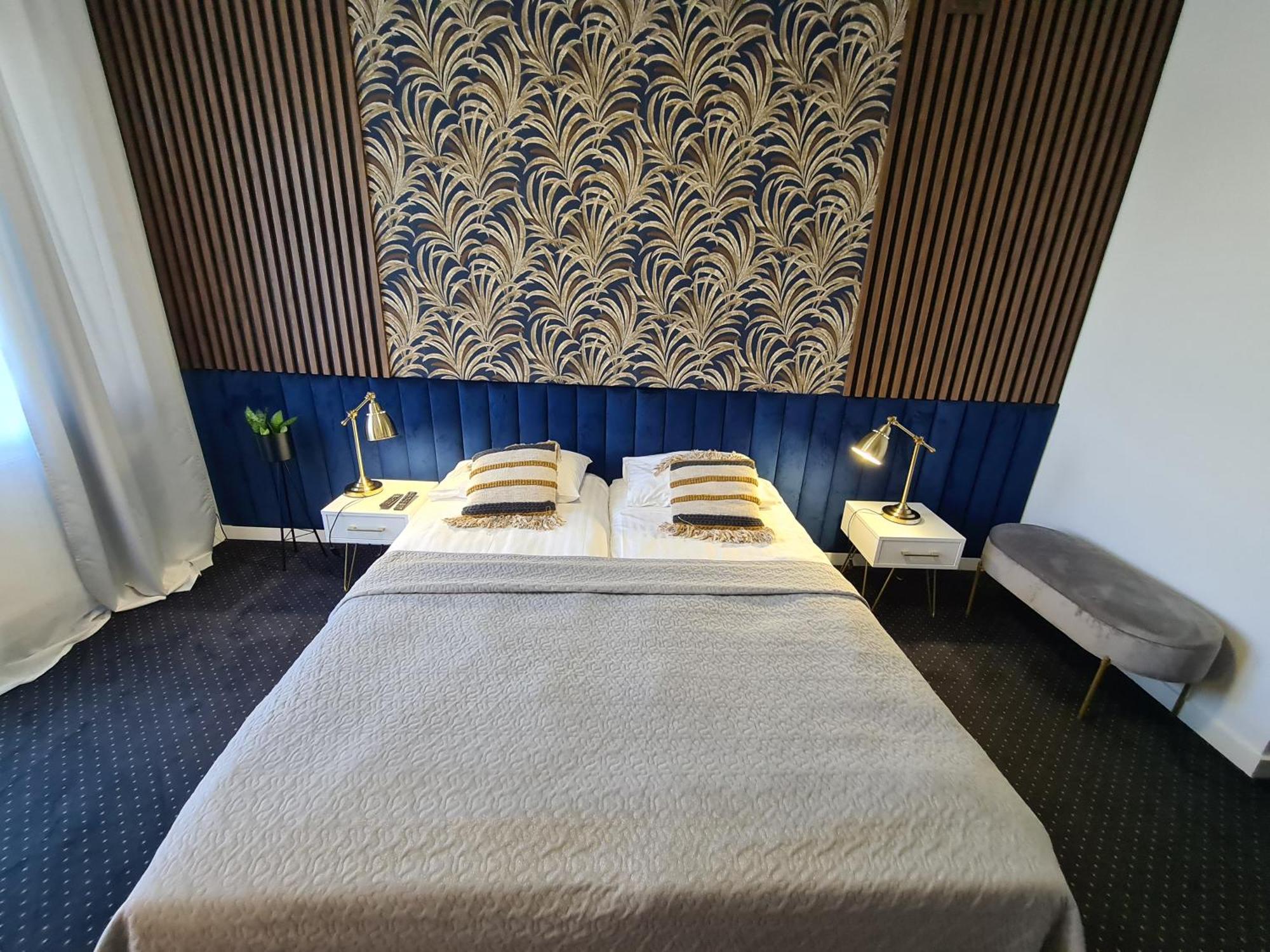 Hotel Kurpia Arte ノボグルト エクステリア 写真